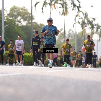 Runner Photo 6554850