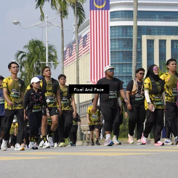 Runner Photo 6554858