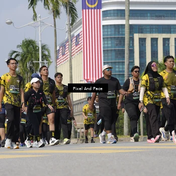 Runner Photo 6554859