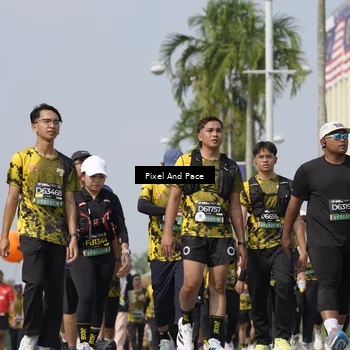 Runner Photo 6554883