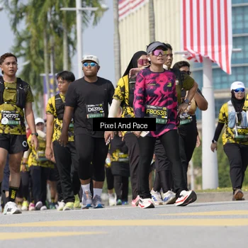 Runner Photo 6554898