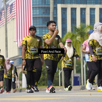 Runner Photo 6555001