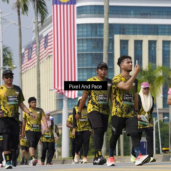 Runner Photo 6555006