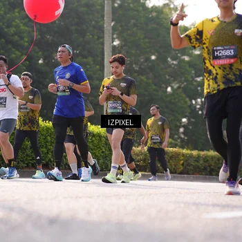 Runner Photo 6555025