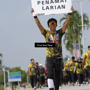 Runner Photo 6555032