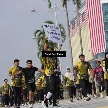 Runner Photo 6555094