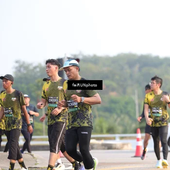Runner Photo 6555125