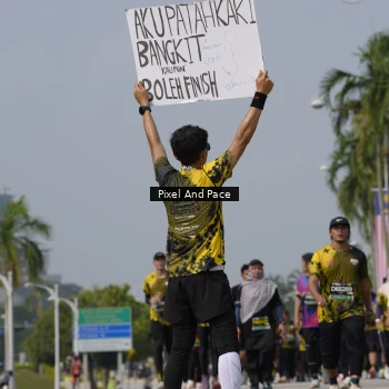 Runner Photo 6555141