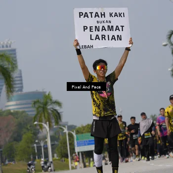 Runner Photo 6555164