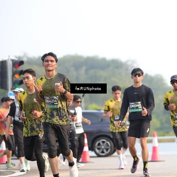 Runner Photo 6555221