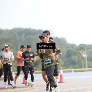 Runner Photo 6555235