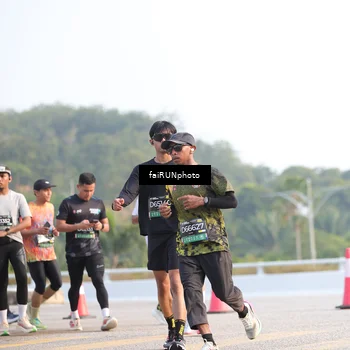 Runner Photo 6555238