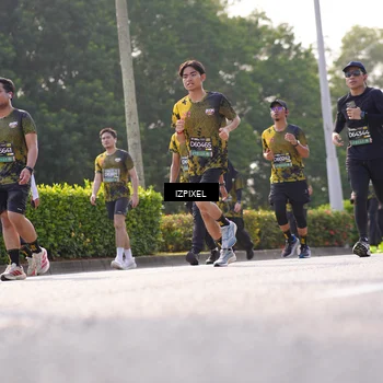Runner Photo 6555311