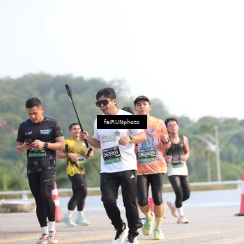 Runner Photo 6555318