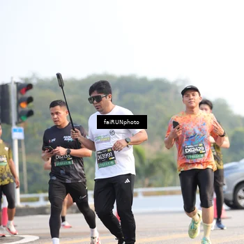 Runner Photo 6555335