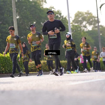 Runner Photo 6555342