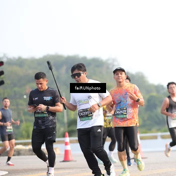 Runner Photo 6555362