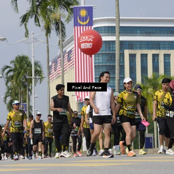Runner Photo 6555542