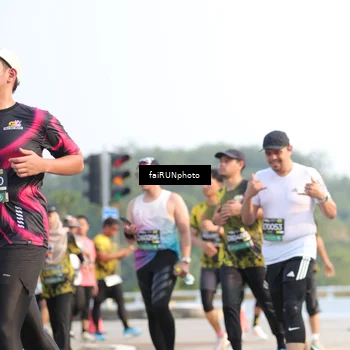 Runner Photo 6555575