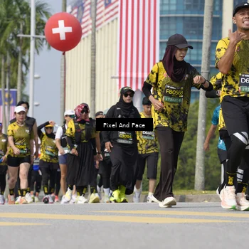 Runner Photo 6555653