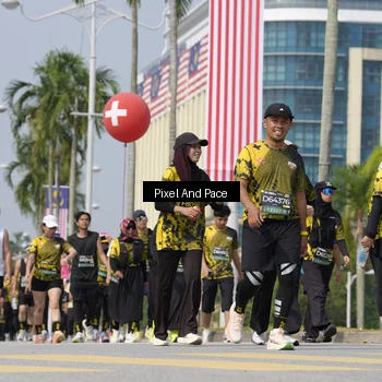 Runner Photo 6555701
