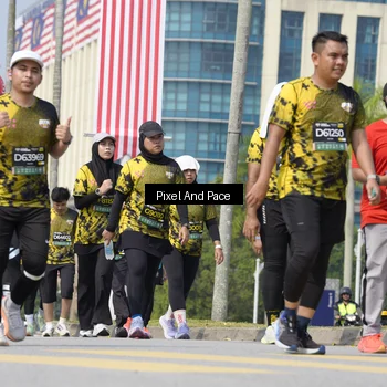 Runner Photo 6555731