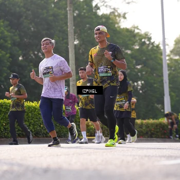Runner Photo 6555750