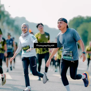 Runner Photo 6555773