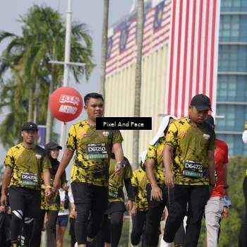 Runner Photo 6555819