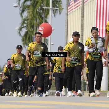 Runner Photo 6555842
