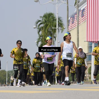 Runner Photo 6555859