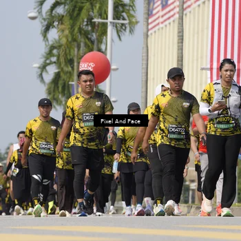 Runner Photo 6555863