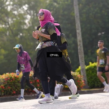Runner Photo 6555887