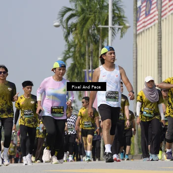 Runner Photo 6555888