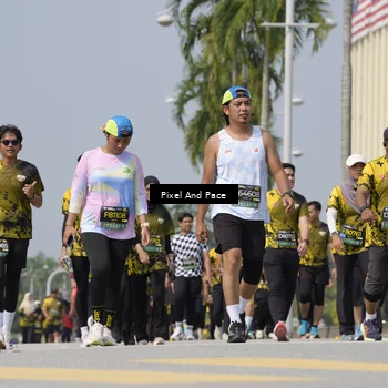 Runner Photo 6555895