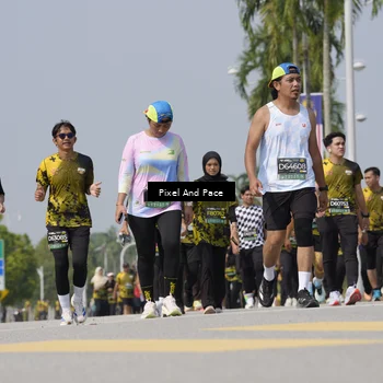 Runner Photo 6555928