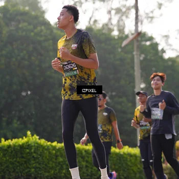 Runner Photo 6555932