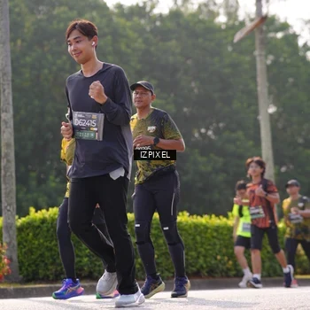 Runner Photo 6555956
