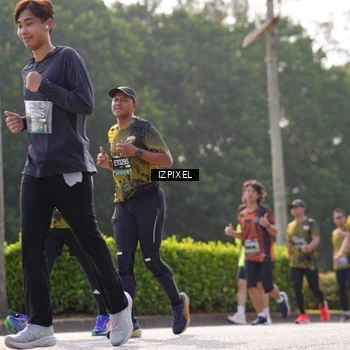 Runner Photo 6555968