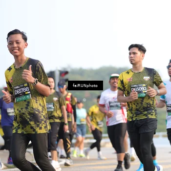 Runner Photo 6556017