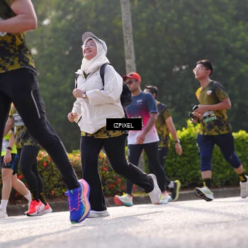 Runner Photo 6556045