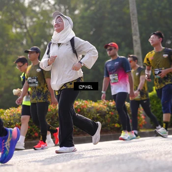 Runner Photo 6556065