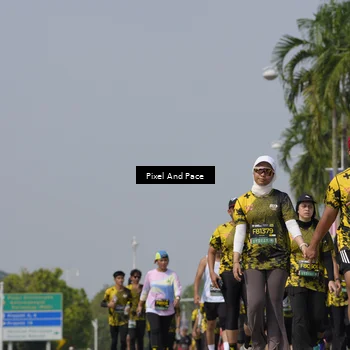 Runner Photo 6556089