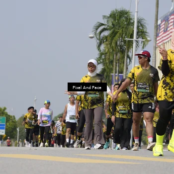 Runner Photo 6556101