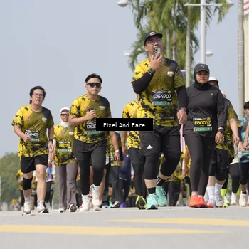 Runner Photo 6556211