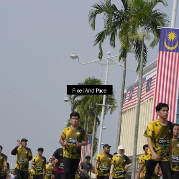 Runner Photo 6556273