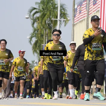 Runner Photo 6556307