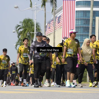 Runner Photo 6556330