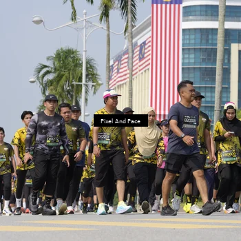 Runner Photo 6556350