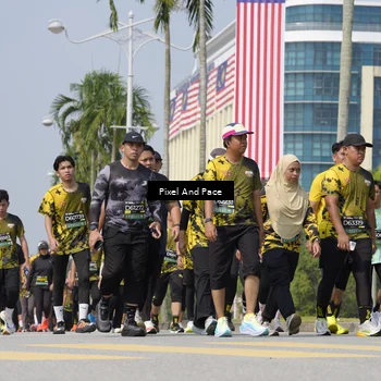 Runner Photo 6556357